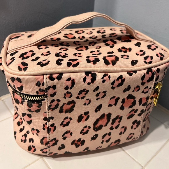 Studio OH! Makeup Bag - Picture 2 of 4